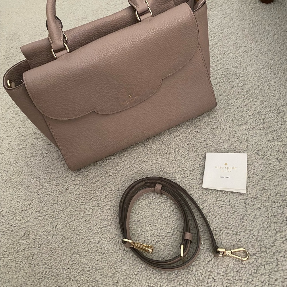 kate spade leewood place makayla scalloped handbag